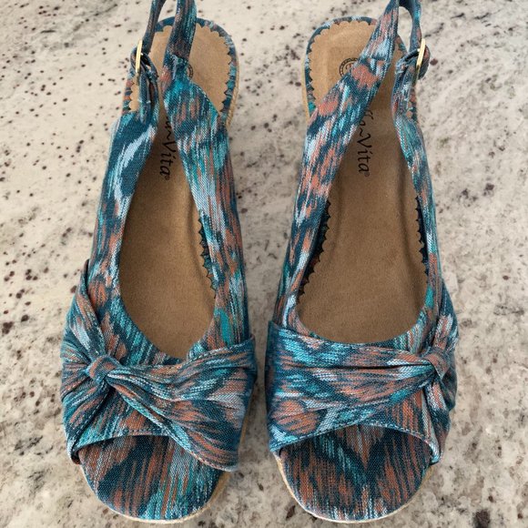 Bella Vita Wedge Sandals Colorful Women's 8.5M - Picture 1 of 8